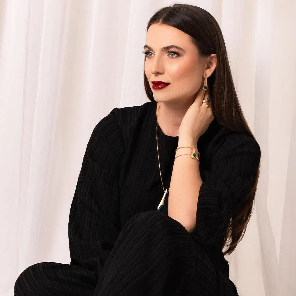 Possebon Joias Set Collar y Pantallas Stud, Piedra Natural Cuarzo Verde, Brass Gold Plated
