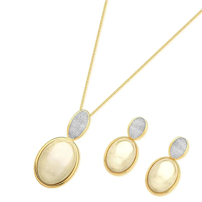 Possebon Joias Set Collar y Pantallas Stud, Piedra Natural Amozonita Beige Perlado, Brass Gold Plated