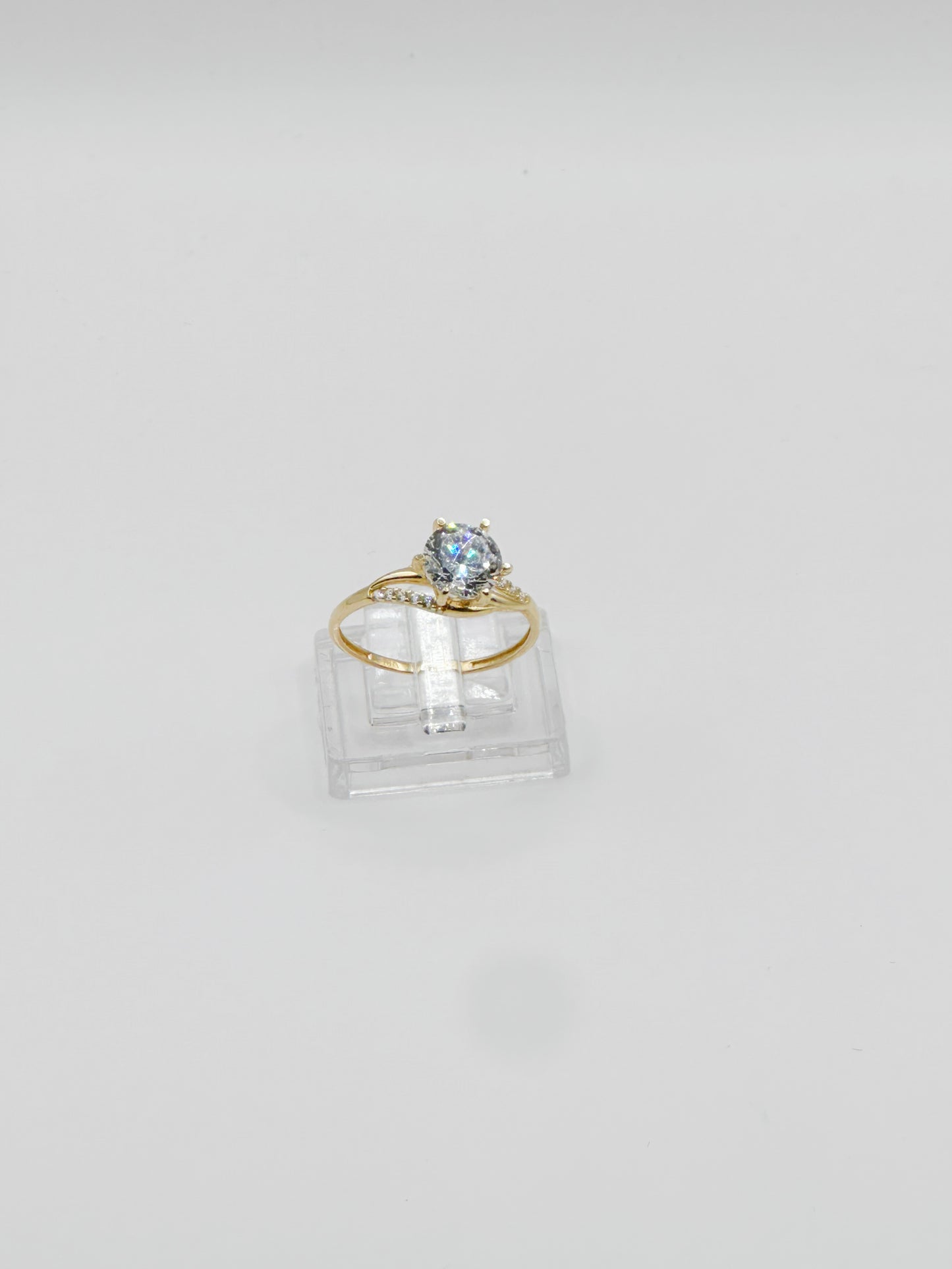 Sortija de Compromiso Delicada