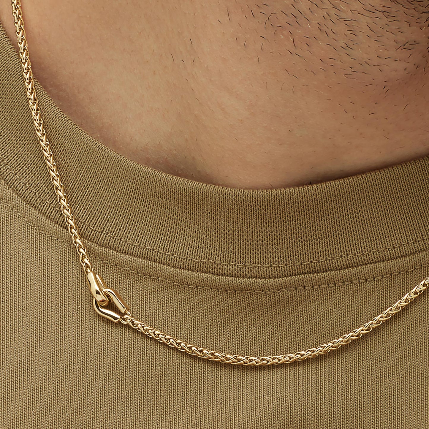 NECKLACE KNOCKER