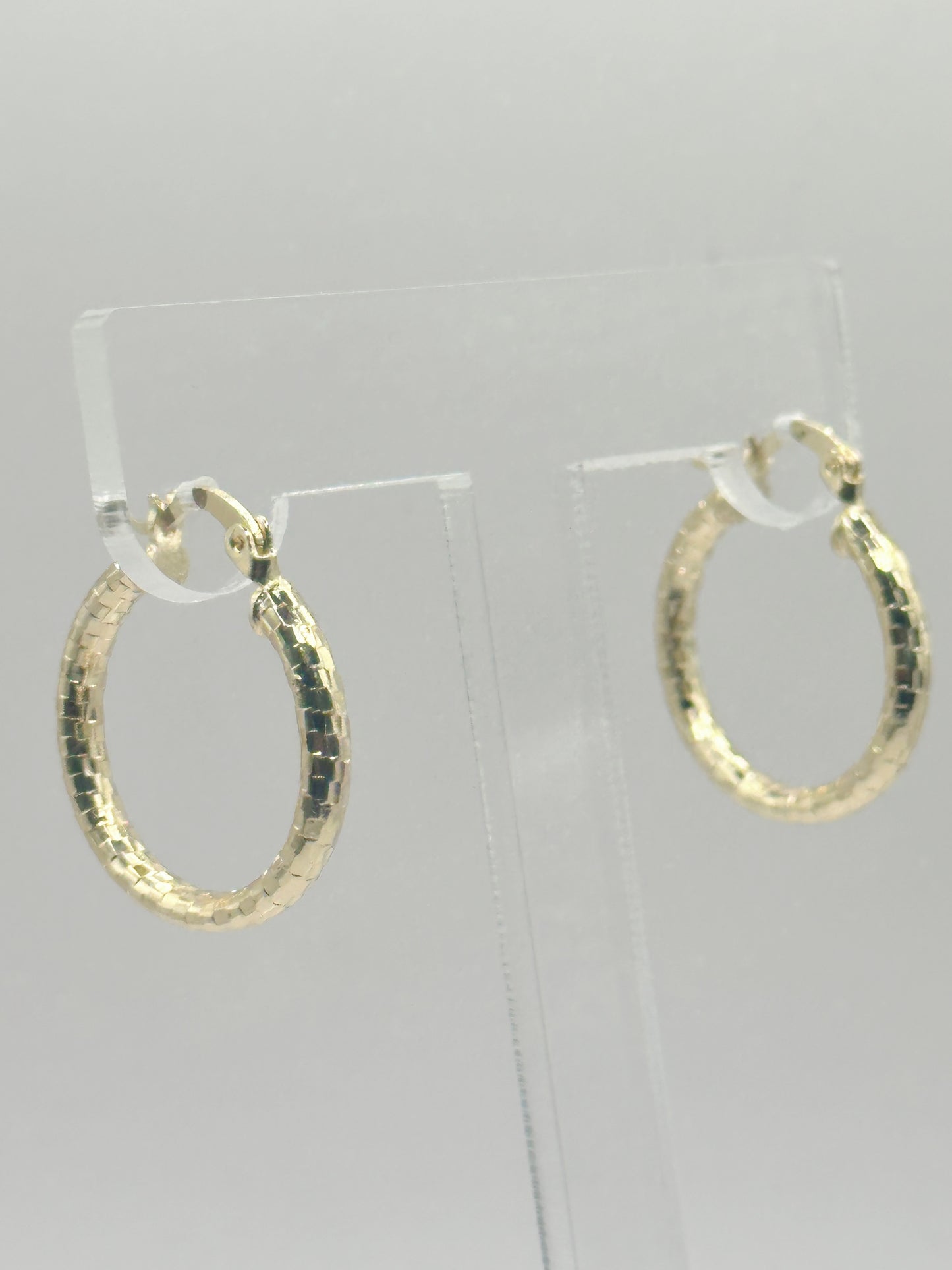 Medium Hoop Gold Diamond Cutting Finish Gold Filled