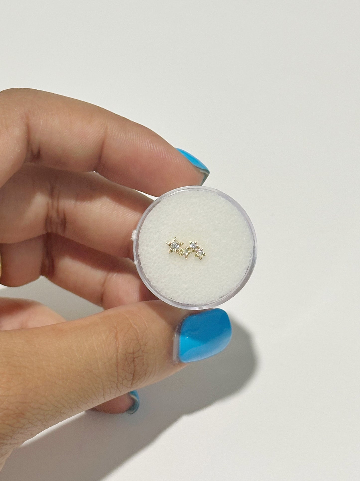 Piercing Estrellas con Zirconia Clear, Oro 14kt, Internal Thredded Closure