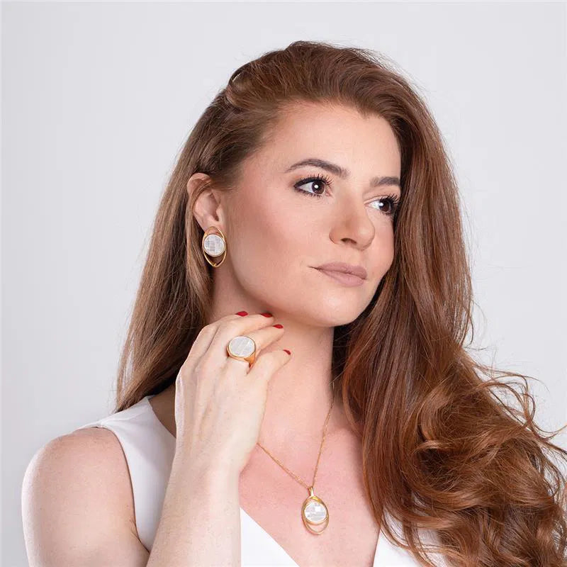 Possebon Joias Set Collar y Pantallas Stud, Piedra Natural Mosaíco Madre Perla, Brass Gold Plated