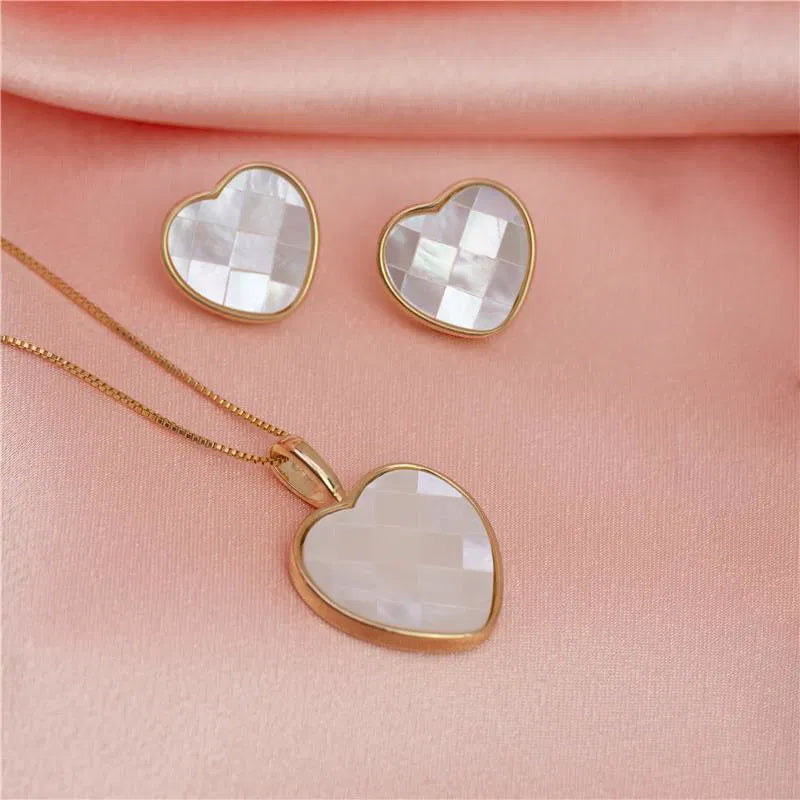 Possebon Joias Set Collar y Pantallas Stud, Piedra Natural Madre Perla Mosaíco Corazón, Brass Gold Plated
