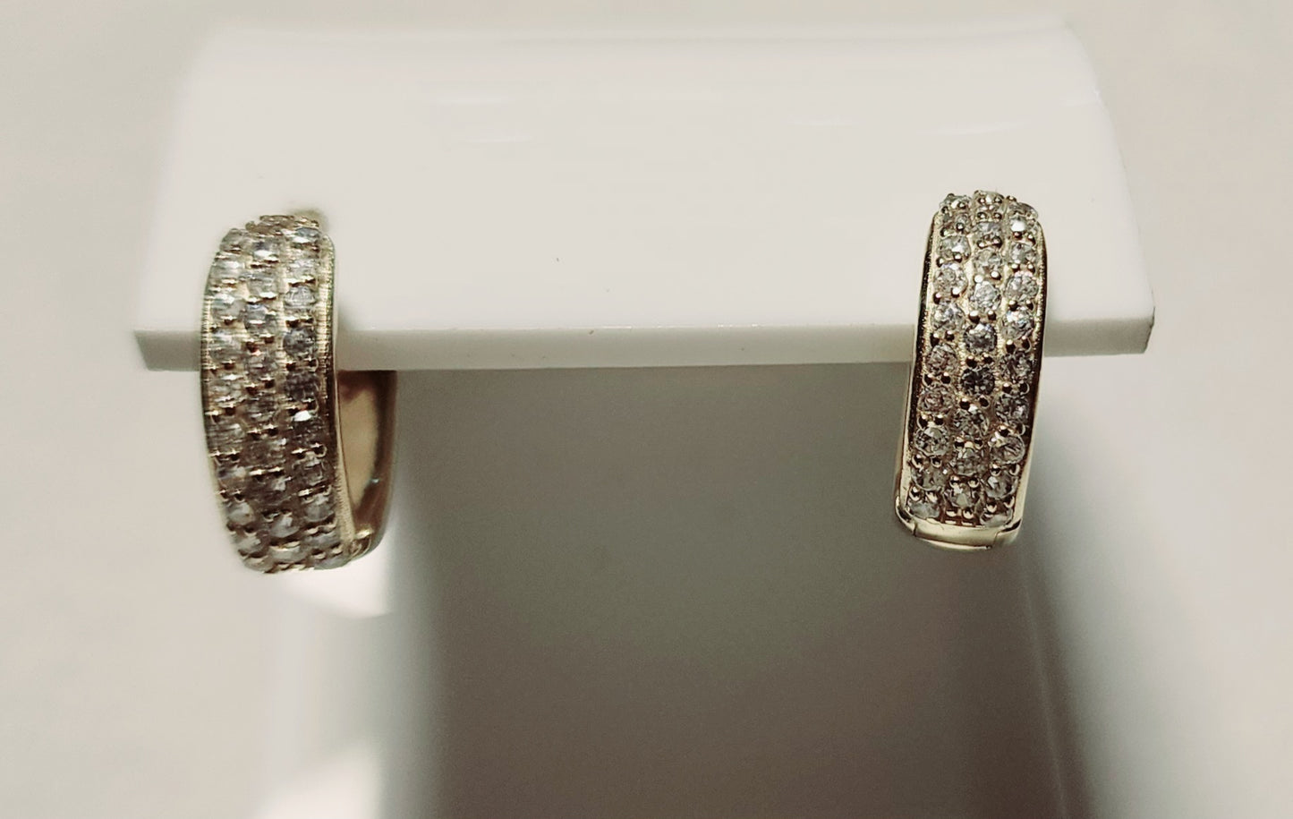 Pave Hoop Earrings Gold 10kt