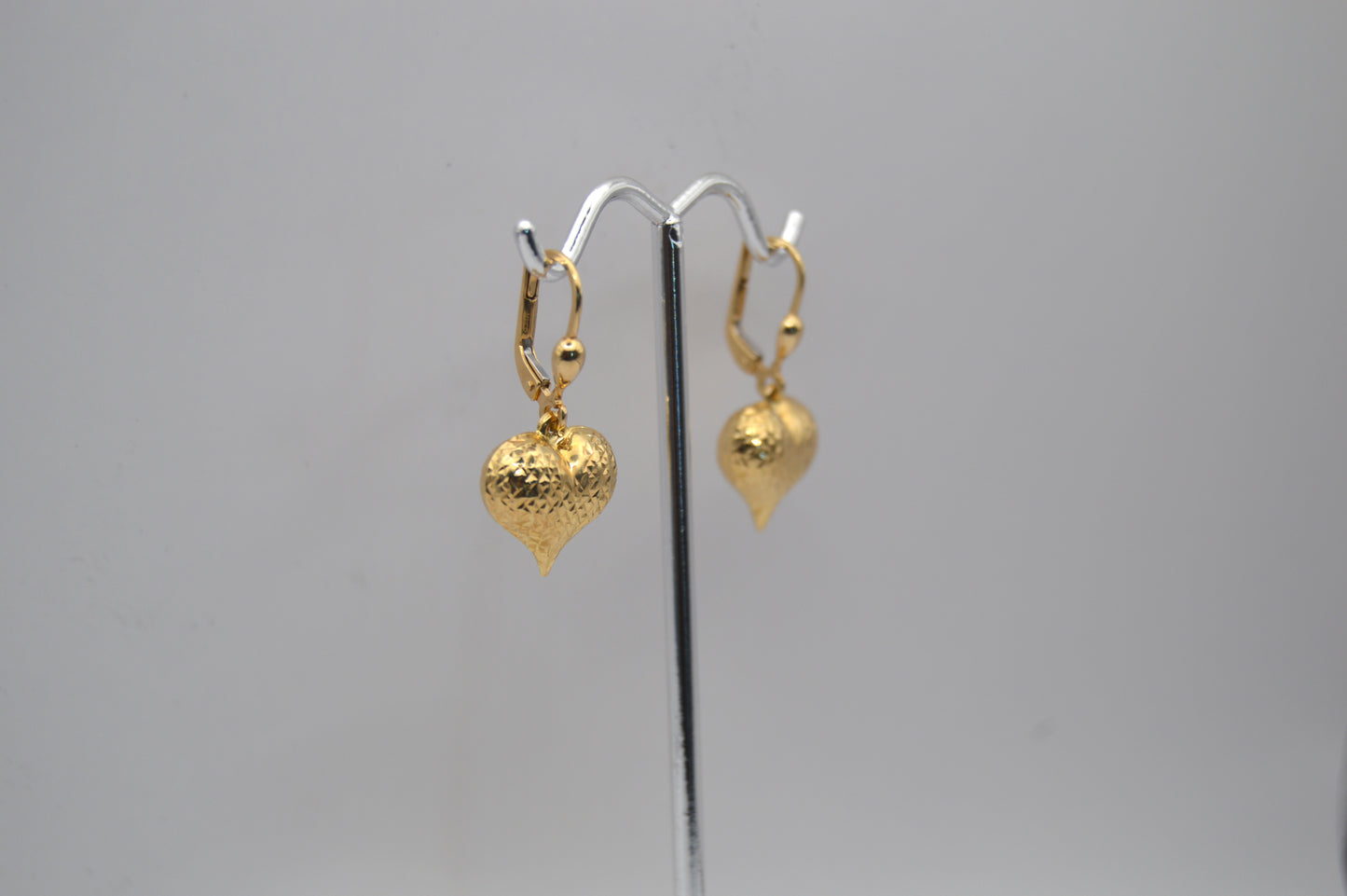 Arete de corazón Oro 14kt