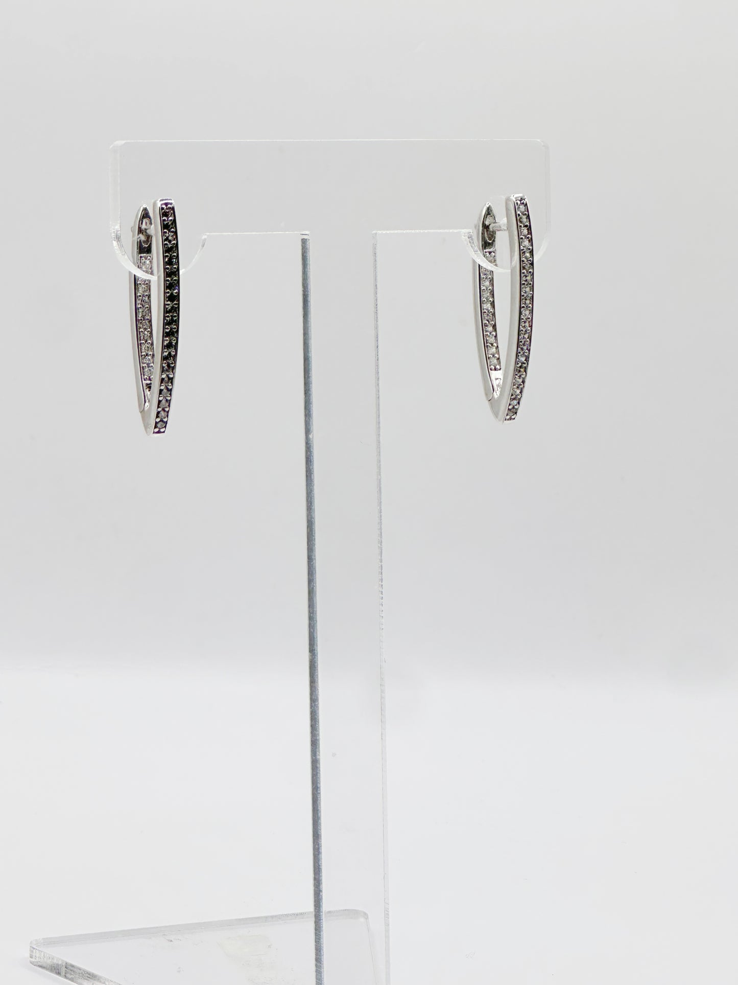 Pantallas Hoops “V Shaped”, White Zirconia, Plata 925, Rhodium Plated