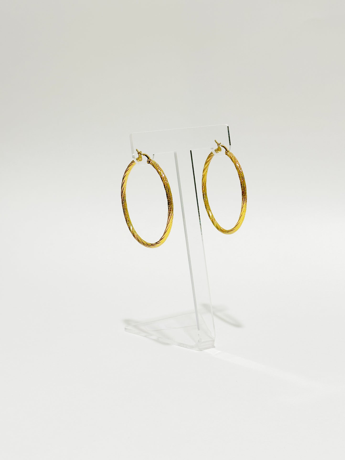 Argollas Doradas Twist