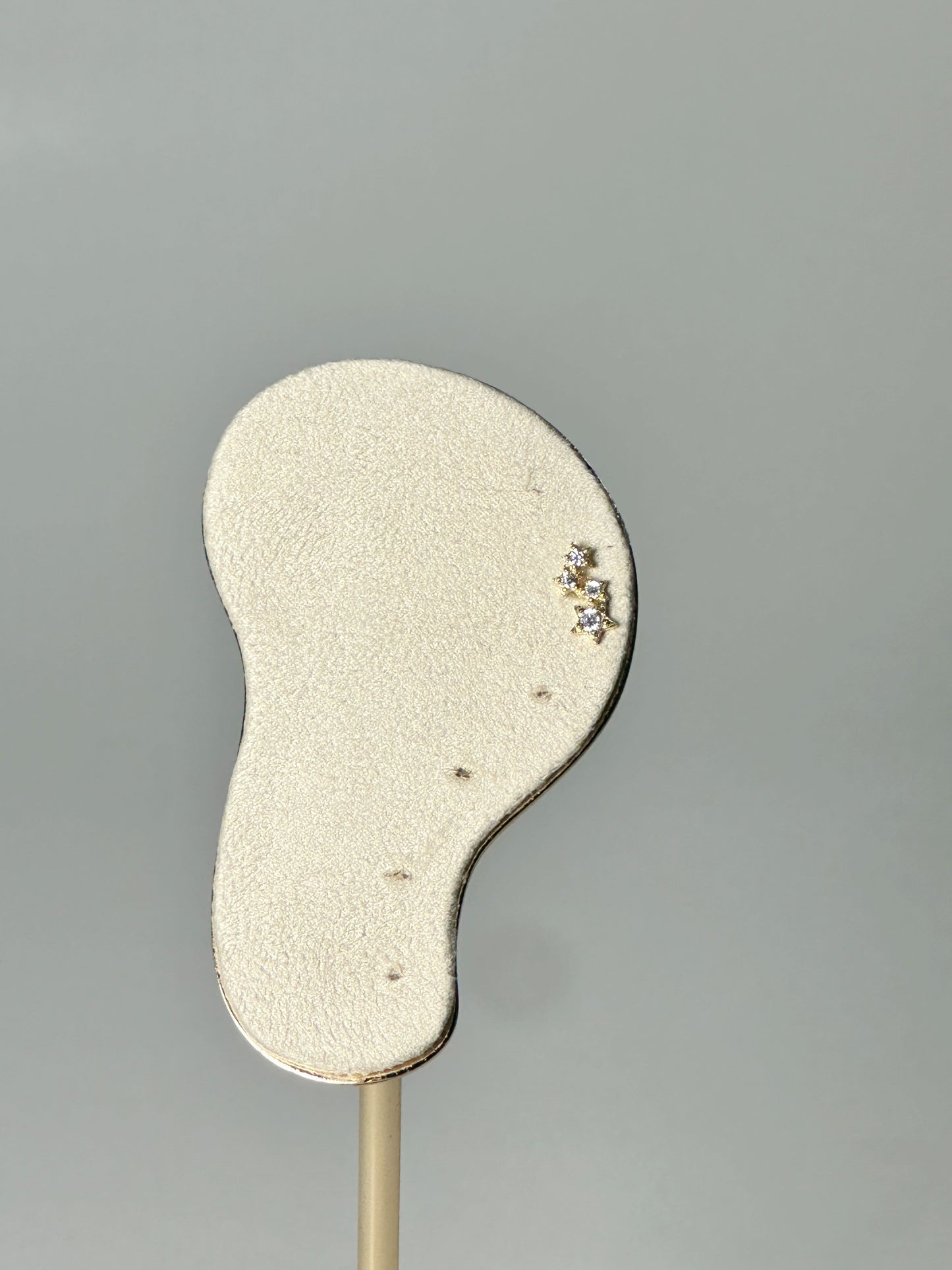 Piercing Estrellas con Zirconia Clear, Oro 14kt, Internal Thredded Closure