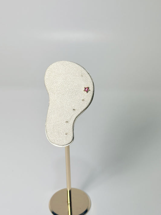 Piercing Estrella Zirconia Magenta, Bezel, Oro 14kt, Internal Thredded Closure