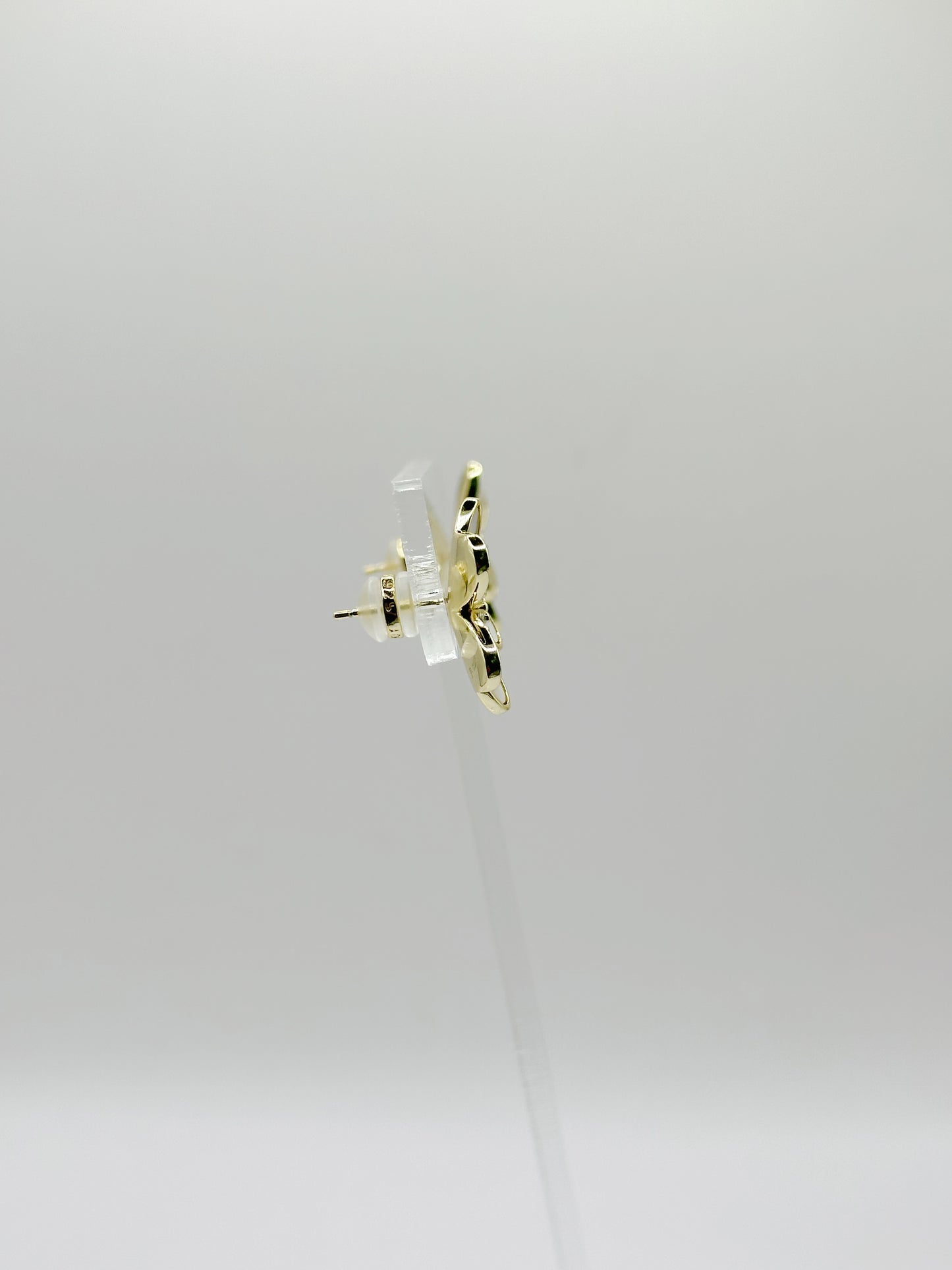 Pantallas Stud, Flor Madre Perla, White Zirconia, Plata 925, Gold Plated