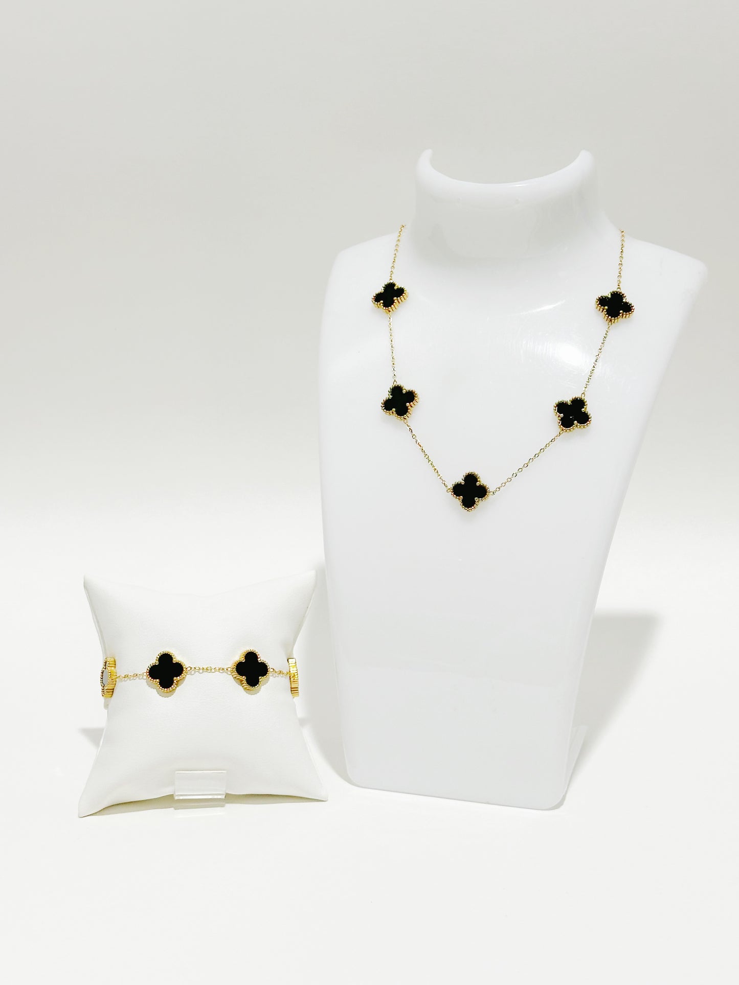 Simple Clover Set