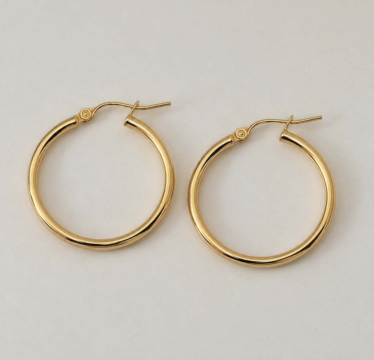 Argolla Oro 10kt Lisa Clásicas Medium